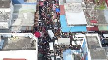 Shopping de Noël : les rues de Port-Louis prises d’assaut 