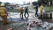 Terre-Rouge : la chute d’une centaine de pochettes de ciment provoque un embouteillage monstre