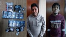 Les paquets de cigarettes livrés à une commerçante contenaient du macadam et du papier, deux suspects arrêtés