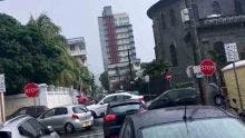 Port-Louis : le mauvais temps provoque un ralentissement de la circulation 