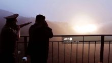 Corée du Nord: Kim Jong Un supervise un test de moteur de missile à combustible solide