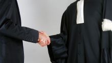 L’État s’oppose à la contestation des nominations de Senior Counsels et Senior Attorneys