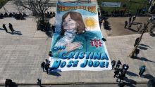 Argentine : accusée de corruption, la vice-présidente dénonce un procès politique du péronisme