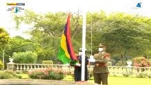 12-Mars : le pays en confinement, cérémonie symbolique de levée du drapeau à la State House