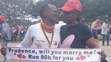Comrades marathon 2022 : un Sud-Africain court 90 km pour prouver son amour à une femme 
