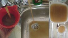 À Chamouny : de l’eau boueuse coule du robinet