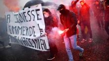 «Macron, on t'emmerde !» : net rebond en France des manifestations contre le pass vaccinal