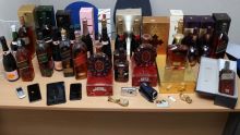 Importante opération de l’Icac contre le trafic de drogue : des grosses cylindrées, du whisky et du champagne saisis