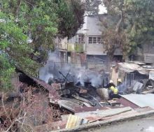 [Diaporama] Mahébourg : quatre maisons ravagées par le feu