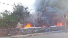 Incendie à route Militaire : C’est une voiture qui avait pris feu