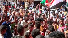 Au Soudan, le Premier ministre parti, la rue redoute un retour à la dictature