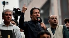 Pakistan: l'ex-PM Imran Khan se rétablit à l'hôpital après une tentative d'assassinat