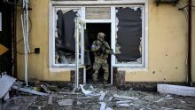 Ukraine : frappe russe contre une base près de la frontière polonaise, affirme Kiev