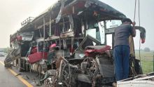 Inde: au moins 18 morts dans la collision entre un bus et un camion