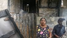 Le feu ravage la maison d’un couple à Cassis - Marie Laure, 69 ans : «Monn bizin ranpe pou reysi sap dan sa dife la» 