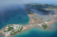 Mayotte : un bruit sourd détonne dans le ciel mahorais