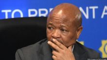 Afrique du Sud: le ministre de la Police mis en congé après des accusations de corruption