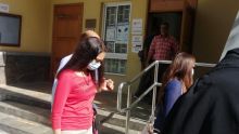 Enquête judiciaire : Neeta Nuckchedd nie avoir obtenu des contrats sur l’intervention de son ami d’enfance Yogida Sawmynaden