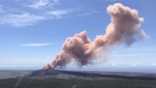 Hawaï : des milliers d'habitants fuient une éruption volcanique