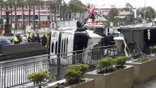 Accident fatal au Caudan : «Monn rod dress kamion-la, linn vir anbalao», explique le chauffeur 