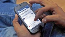 Sur Facebook : un couple escroque Rs 2,3 millions à un homme de 63 ans
