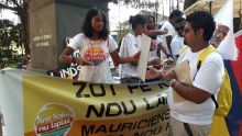 Privatisation de la plage de Pomponette : Le collectif ‘Aret kokin nu laplaz’ manifeste dans les rues de Port-Louis