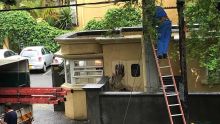 Intempéries : une centaines de foyers privés d’électricité à Rose-Hill et à Vacoas
