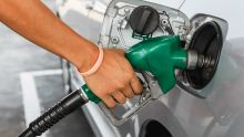 Après trois hausses en 2017 : l’essence passe à Rs 47,30 et le diesel à Rs 38,10