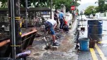 Intempéries : les drains obstrués auraient pu causer des morts, selon des pompiers