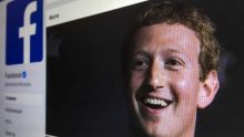 Scandale Facebook: Zuckerberg sommé de s'expliquer par Londres et l'UE