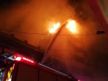 Port-Louis : incendie dans un bâtiment de huit étages, deux personnes secourues 