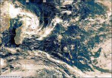 Météo : la tempête tropicale modérée Dumazile devrait passer à 500 km de Maurice dimanche soir ; risques d'inondations