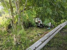 Pamplemousses : un enfant de 2 ans et sa mère blessés après une sortie de route