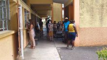 Élections régionales : longue file d’attente et ambiance bon enfant dans la région nº 5 à Rodrigues