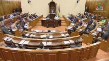 Parlement : hommages à deux anciens parlementaires décédés