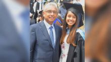 Sur sa page Facebook : Pravind Jugnauth se dit «content d'avoir été présent» à la cérémonie de remise de diplôme de sa fille