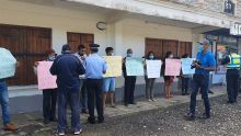 Manifestation des résidents de l’avenue Sivananda, Floréal : une rencontre avec Obeegadoo et Ganoo réclamée 