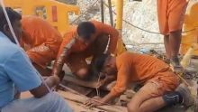 Inde: opérations en cours pour sauver un enfant coincé dans un puits depuis quatre jours