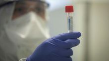 Coronavirus: la Suisse protège ses plus de 65 ans, plus de 200 cas