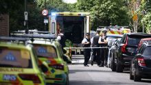 Royaume-Uni: une voiture percute une école, neuf blessés dont sept enfants