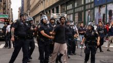 A New York, un influenceur provoque un rassemblement de milliers de jeunes qui dégénère en violences