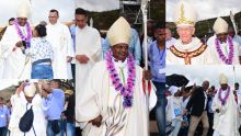 [En images] Mgr Jean Michaël Durhône est le nouvel évêque du diocèse de Port-Louis 