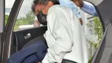 Allégations de pots-de-vin : Rajesh Ramnarain, menotté, conduit à l'hôpital 