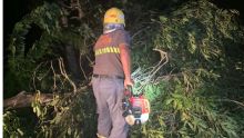 Cyclone Batsirai : les sapeurs-pompiers de Piton sur le qui-vive