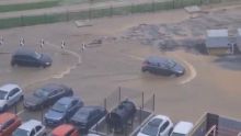 Les images impressionnantes des inondations à Ebène 