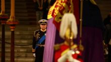 Le prince Andrew remercie sa mère Elizabeth II pour sa confiance malgré les scandales