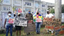 Éducation : protestations devant les locaux du ministère 