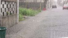 Météo : l’avertissement de fortes pluies reste en vigueur jusqu’à midi demain