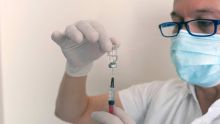 L'OMS recommande un déploiement massif du 1er vaccin antipaludique chez les enfants