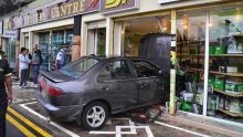 Plaine-Lauzun : une voiture finit dans un magasin